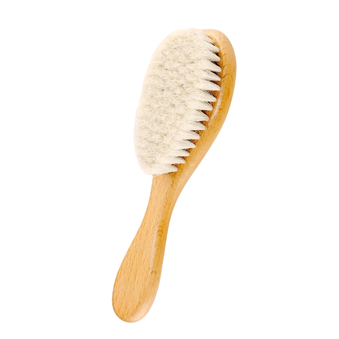 Small brush store for baby hairs