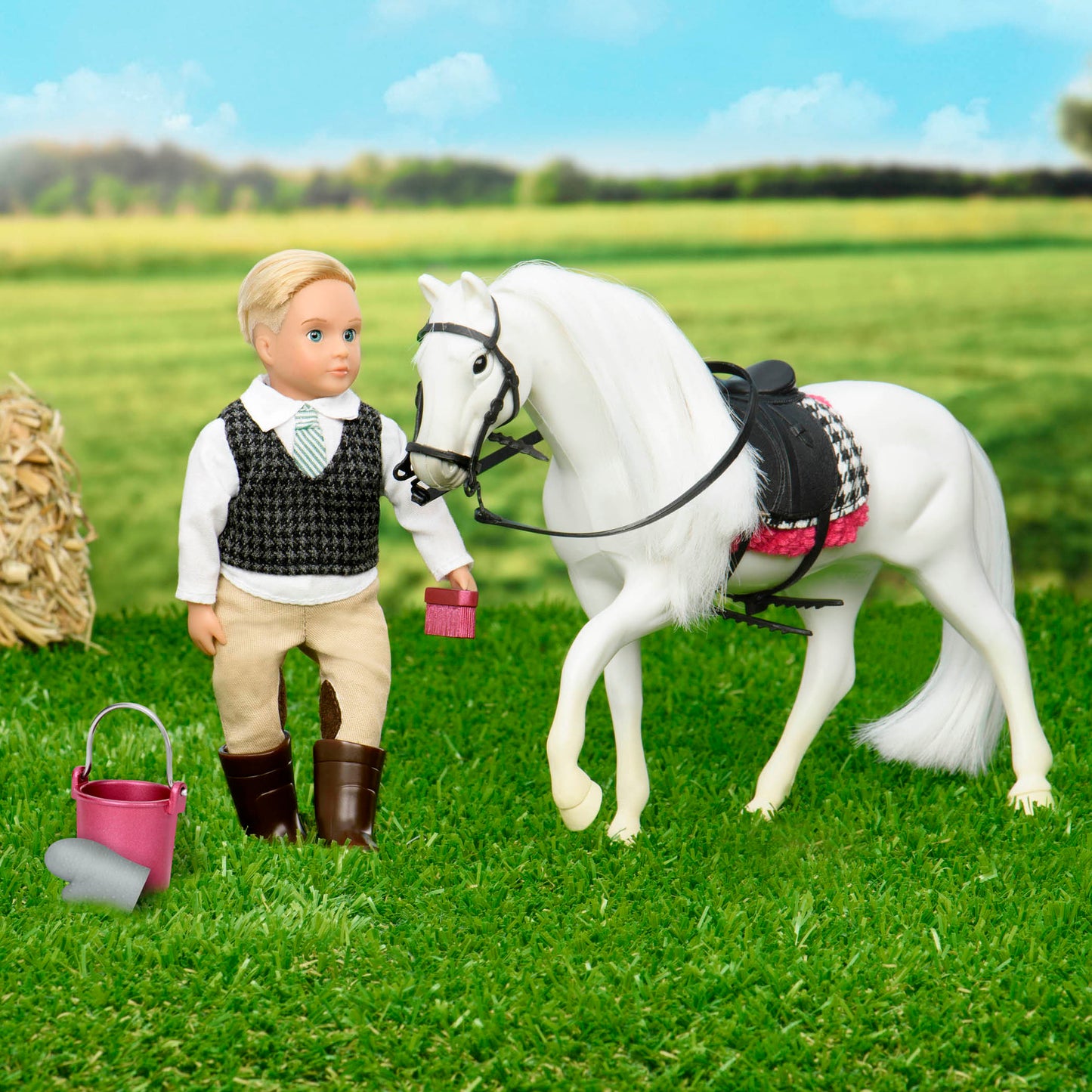 Lori Camarillo White Horse

 For 6 inch dolls